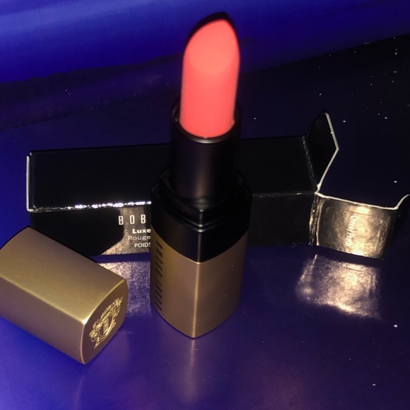 NIB NWT Bobbi Brown Best Selling Luxe Matte Lip Color Lipstick Cheeky Peach - Picture 12 of 15